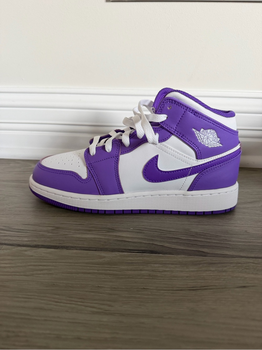 Nike Air Jordan 1 Kids' Purple and White Mid Sneakers 6Y